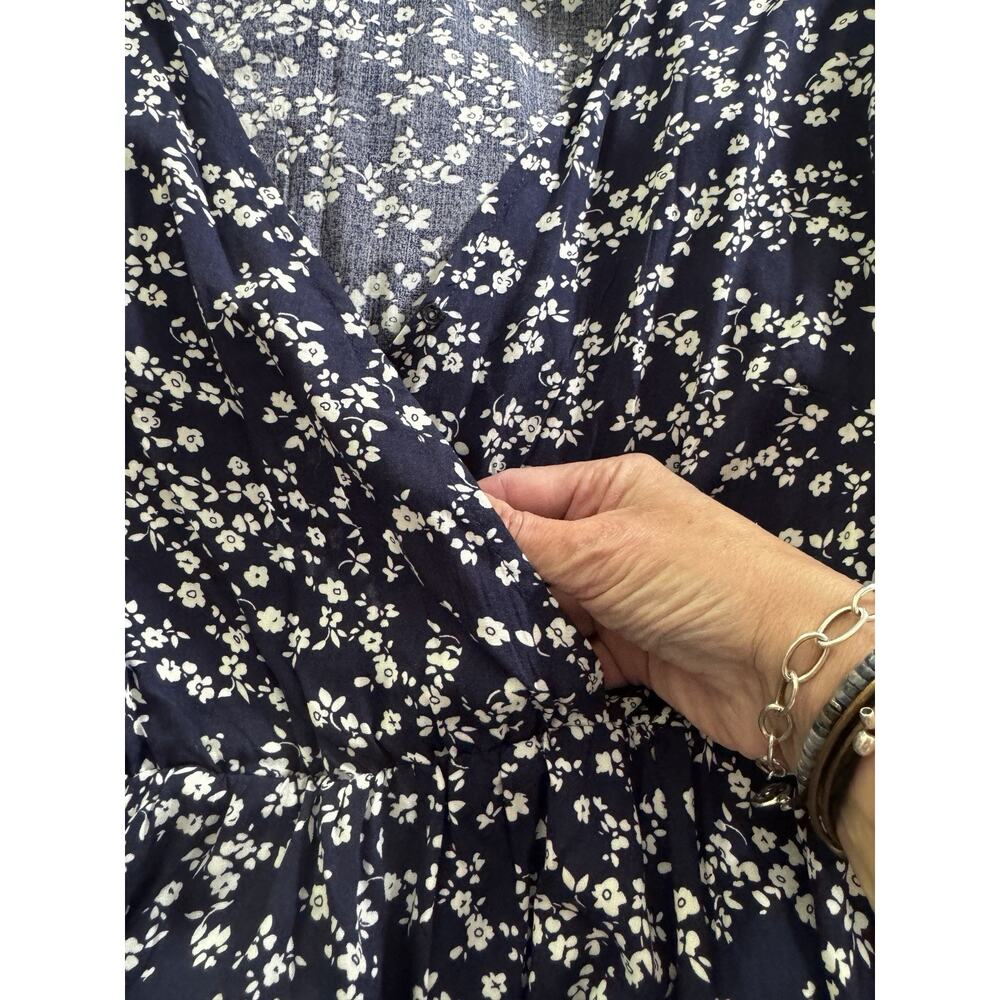 Bloomchic Navy & White Floral Wrap Blouse With Peplum Size 14-16 - Picture 5 of 14